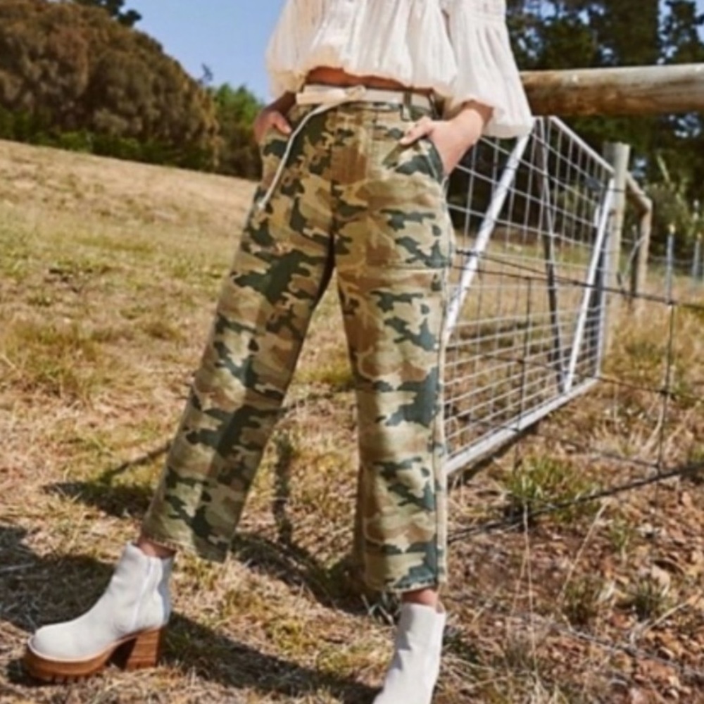 Free People Remy Camo Printed Capri Jeans